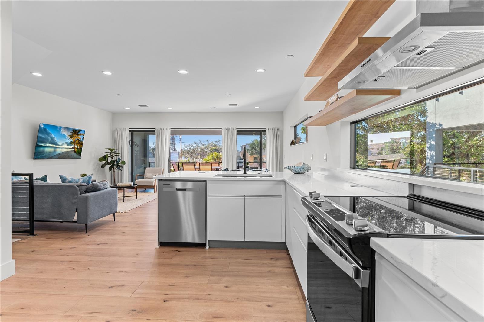 2200 BAY BLVD IRB CONDO - Residential