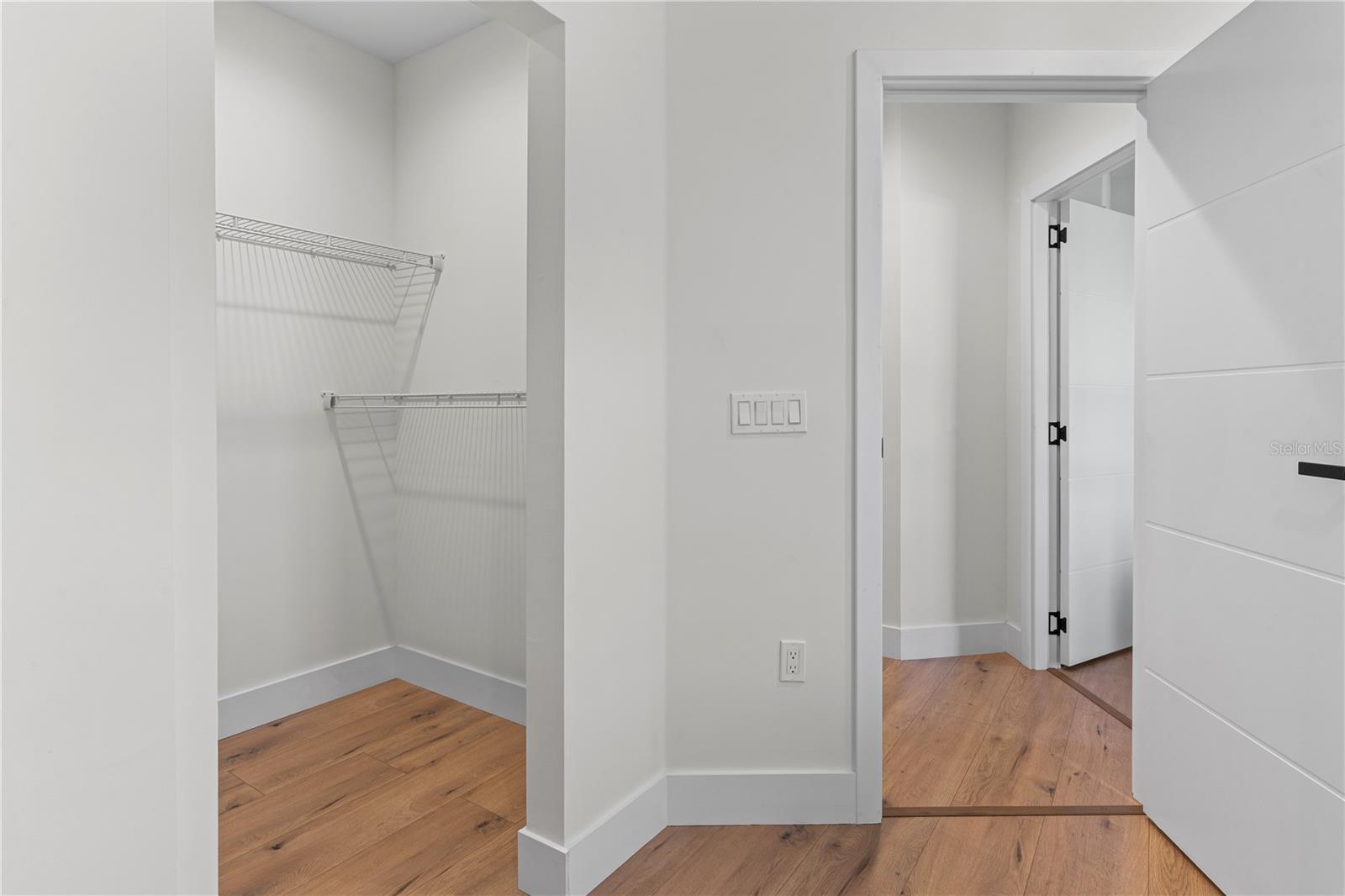 2200 BAY BLVD IRB CONDO - Residential