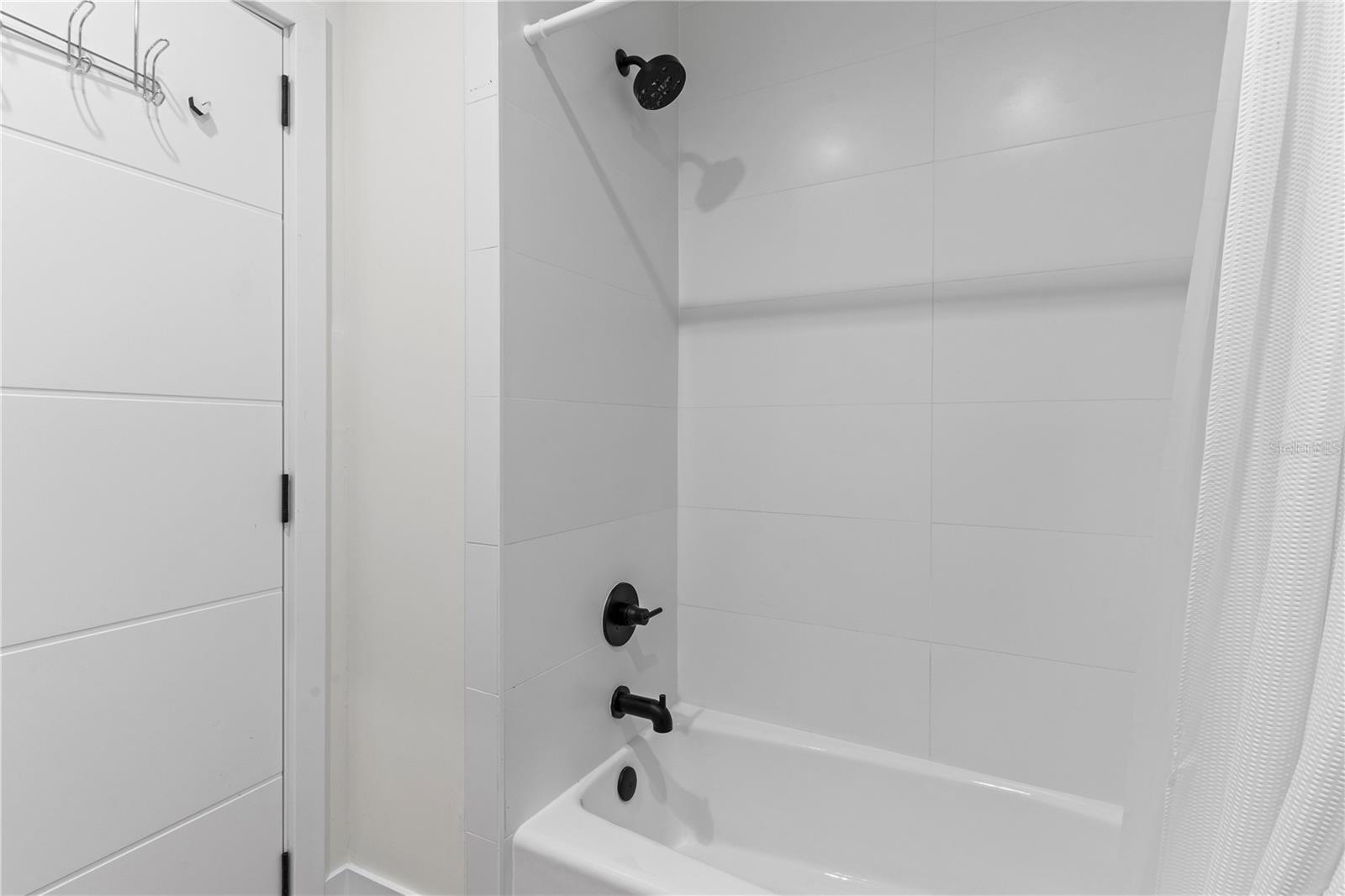 2200 BAY BLVD IRB CONDO - Residential