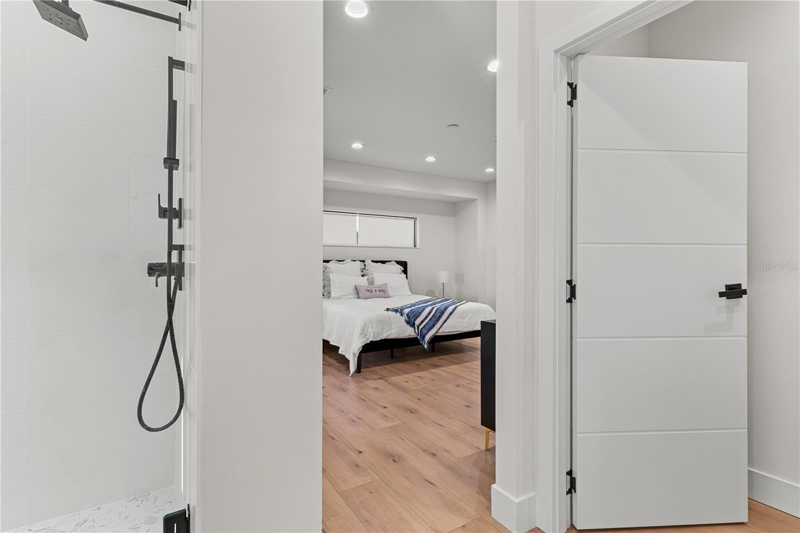 2200 BAY BLVD IRB CONDO - Residential