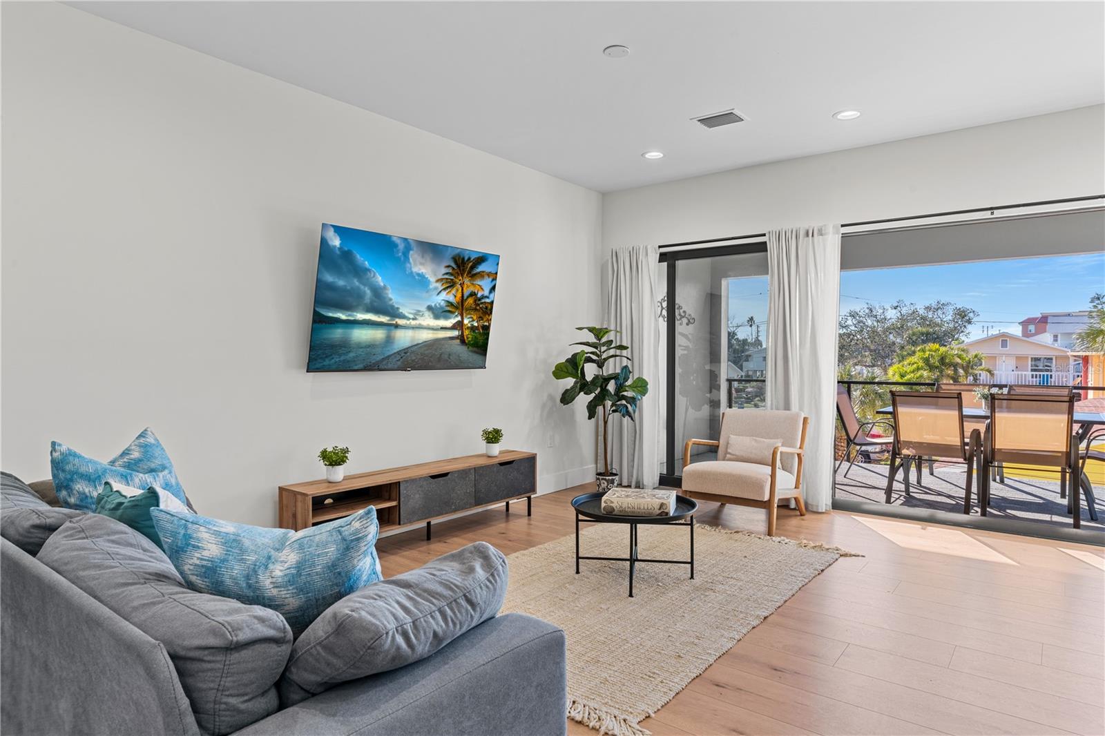 2200 BAY BLVD IRB CONDO - Residential