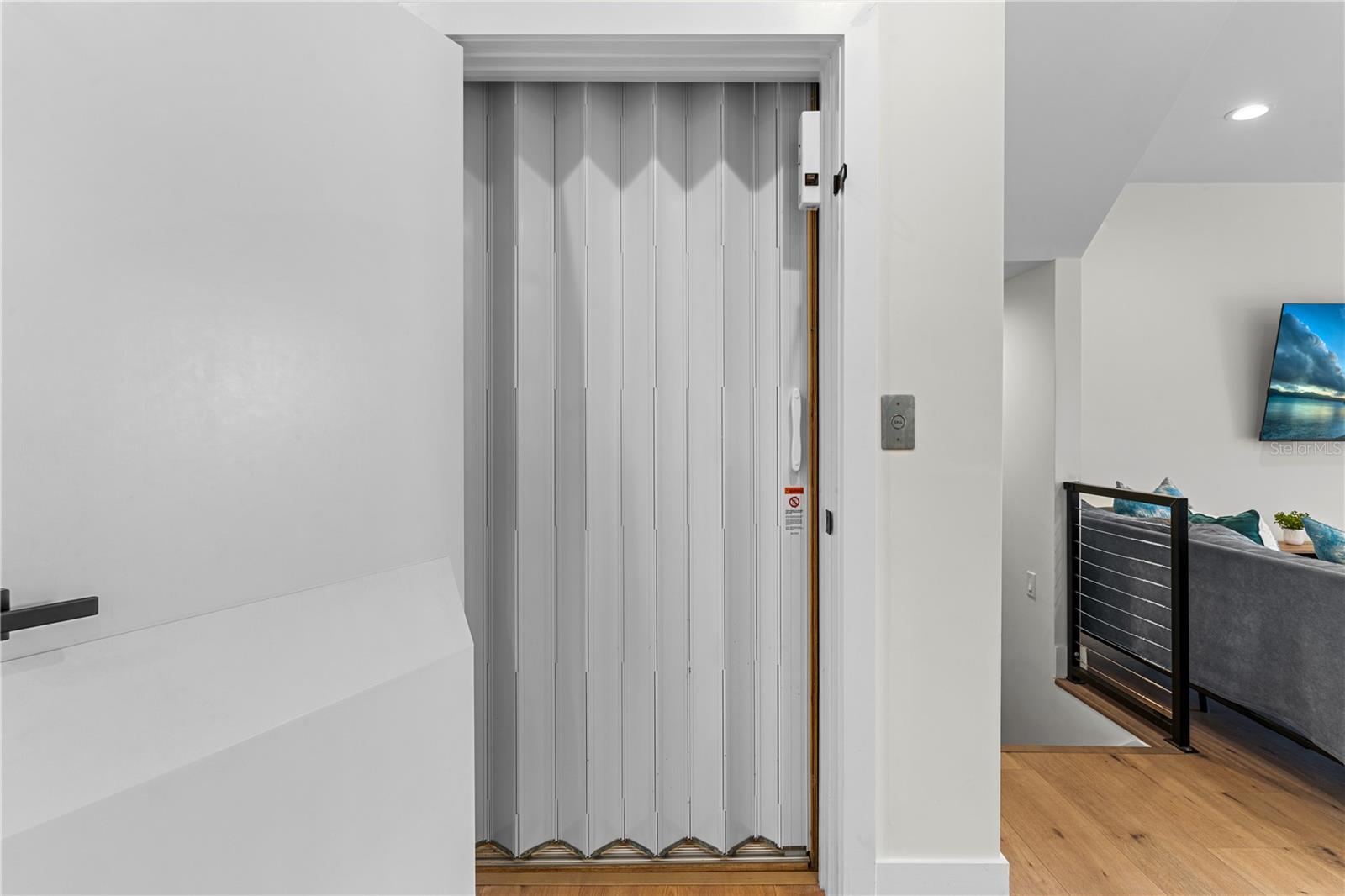 2200 BAY BLVD IRB CONDO - Residential