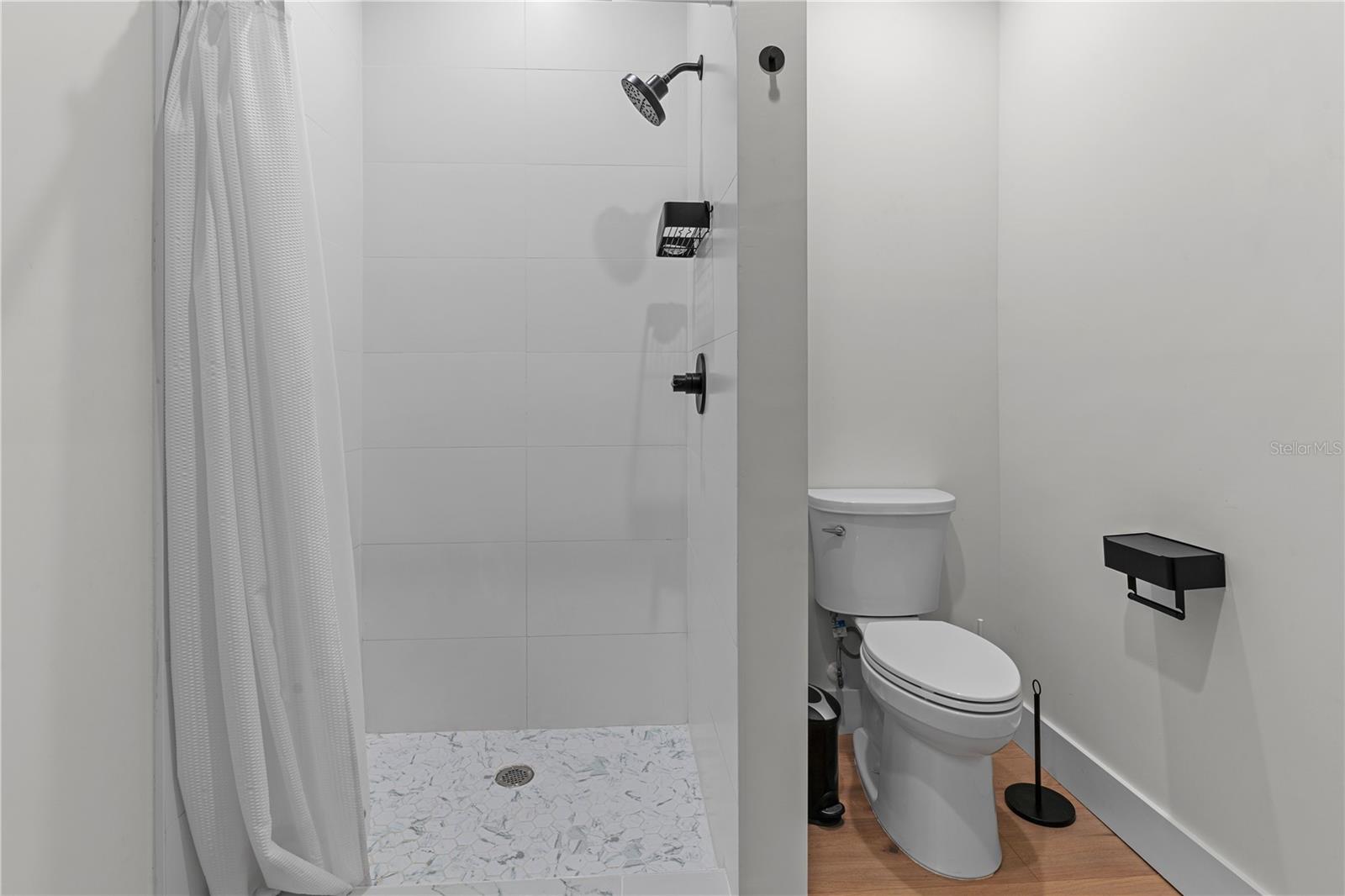 2200 BAY BLVD IRB CONDO - Residential