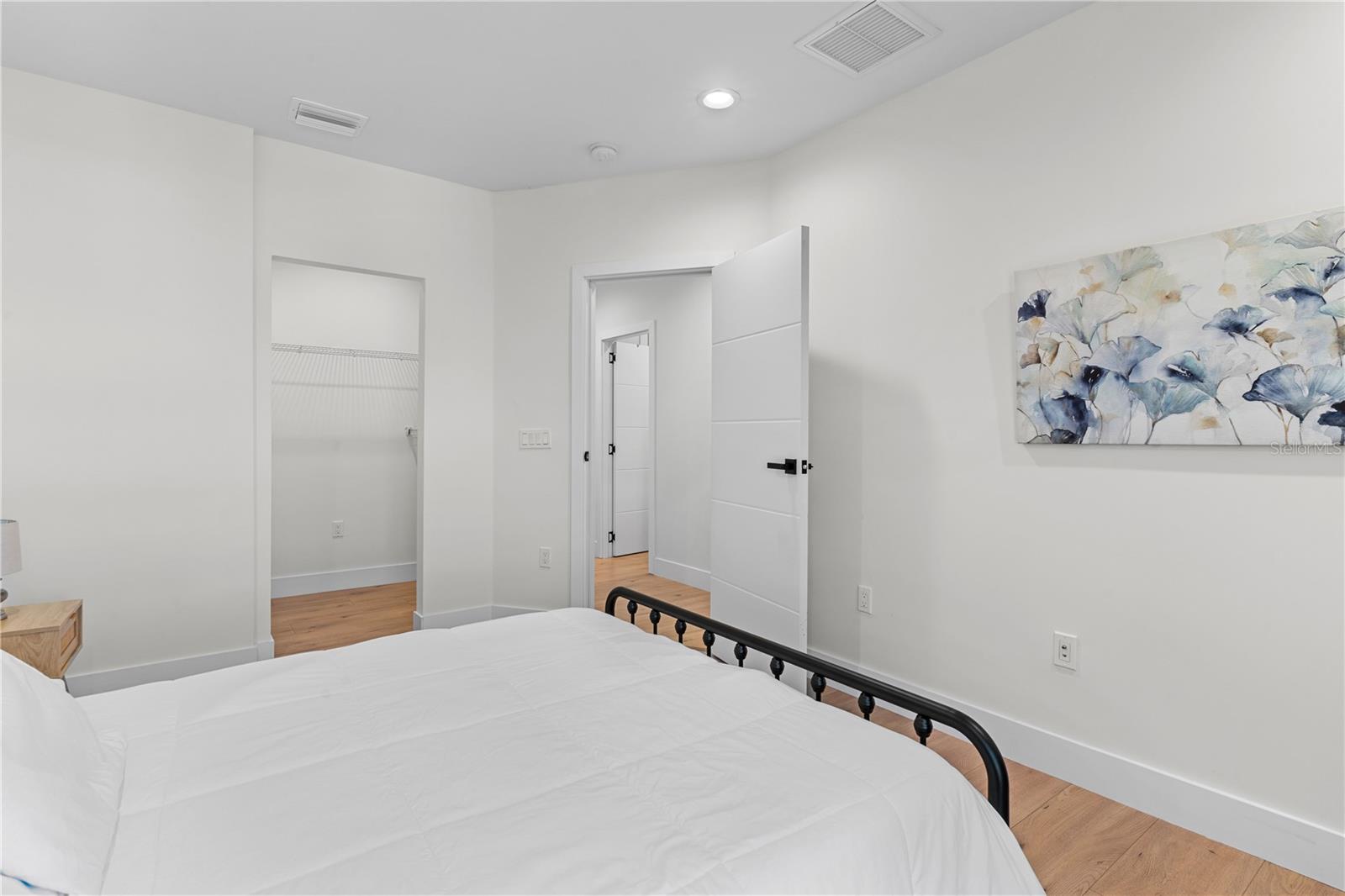 2200 BAY BLVD IRB CONDO - Residential