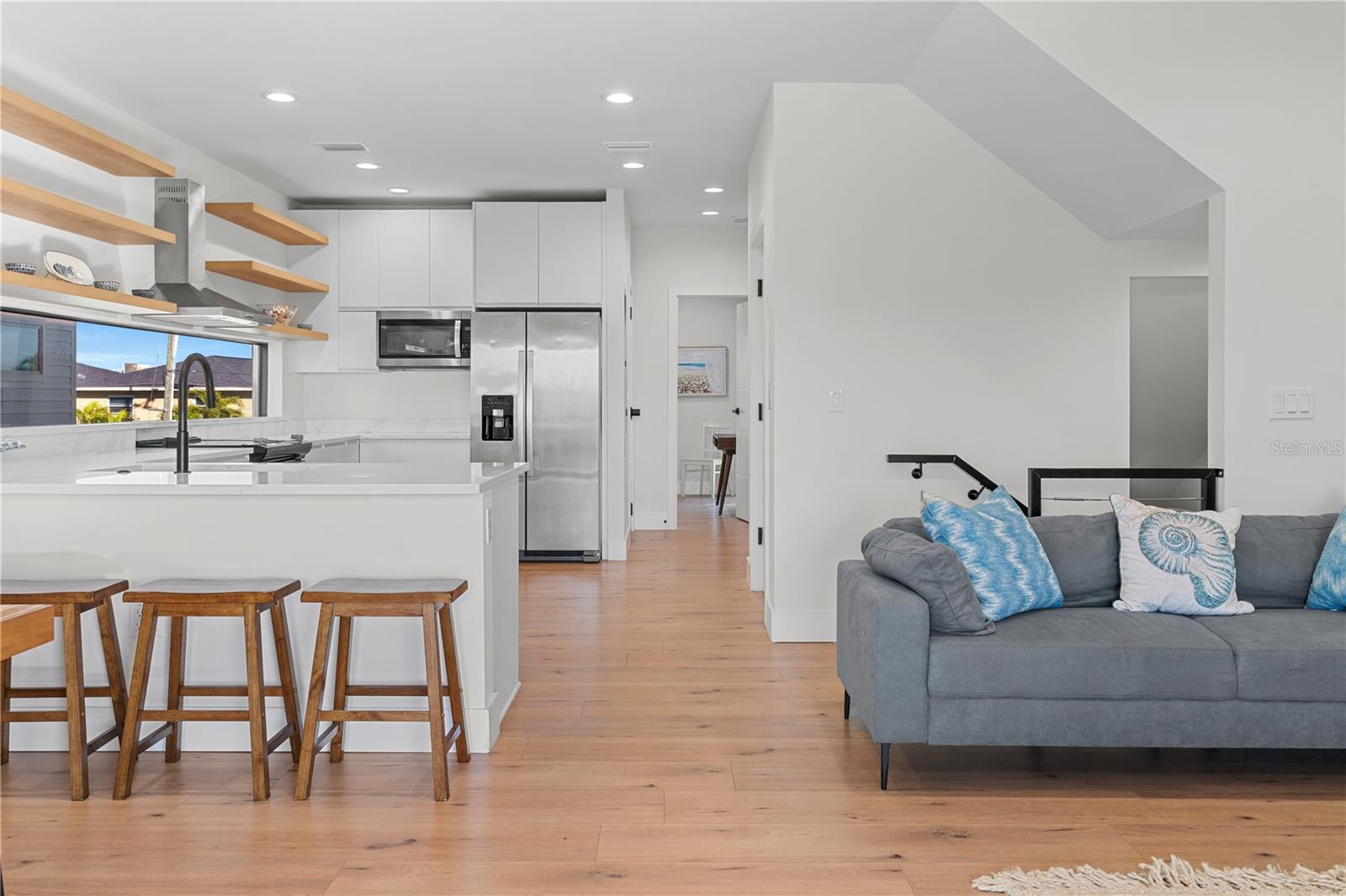 2200 BAY BLVD IRB CONDO - Residential