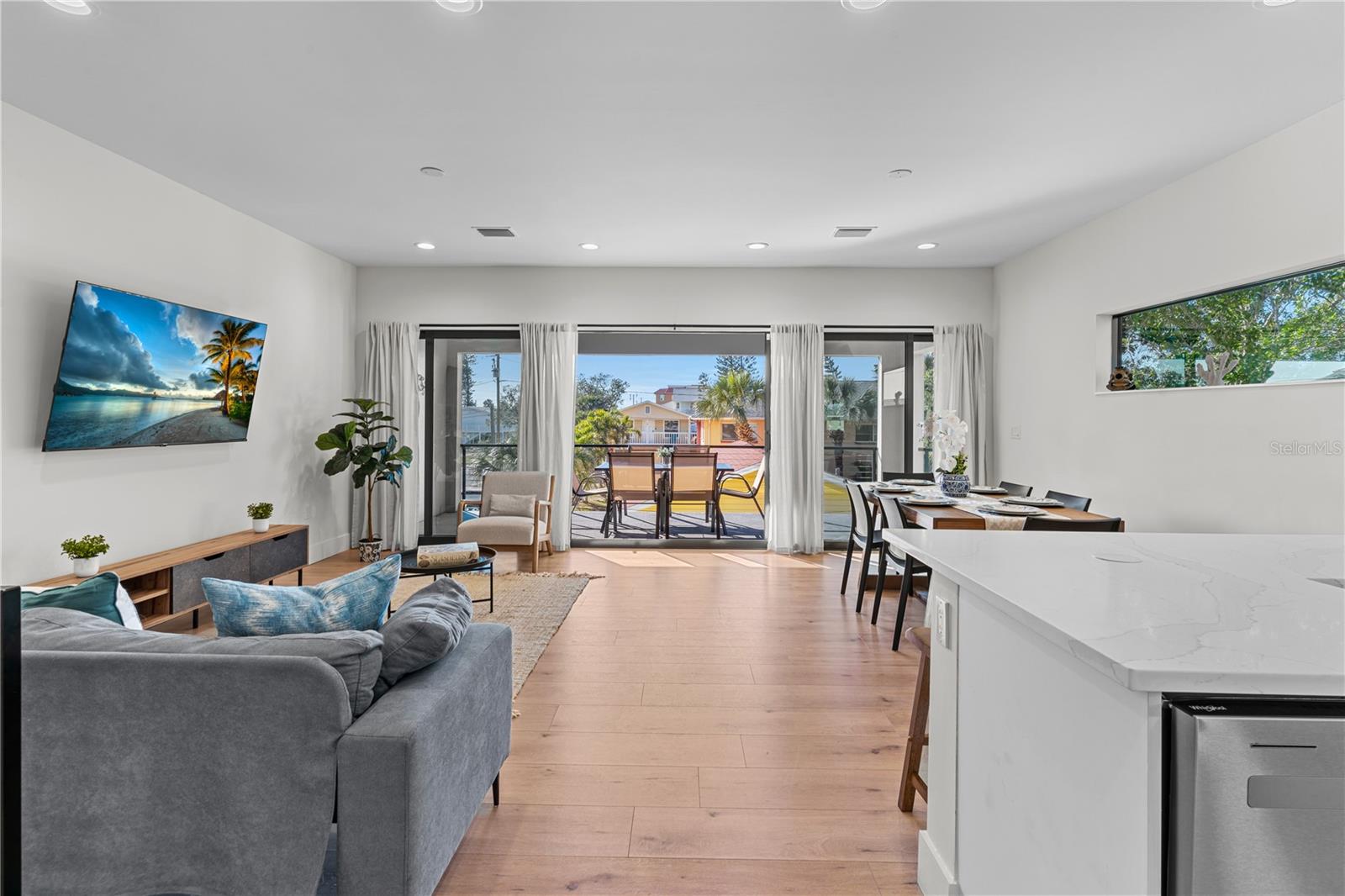 2200 BAY BLVD IRB CONDO - Residential