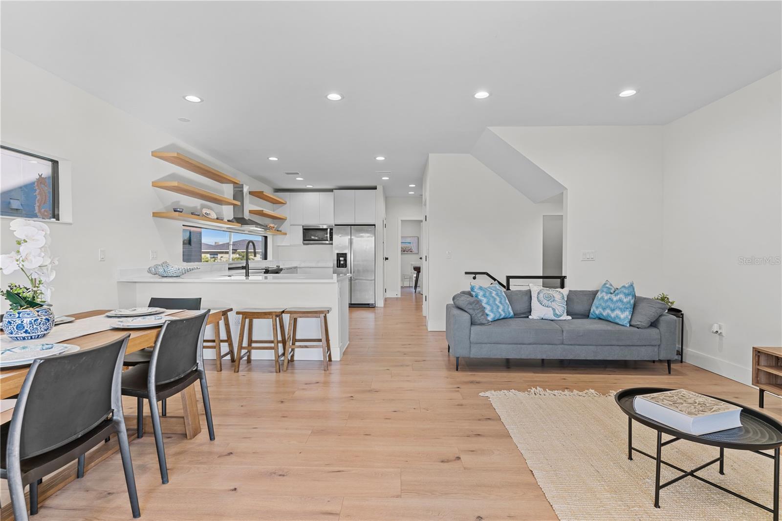 2200 BAY BLVD IRB CONDO - Residential