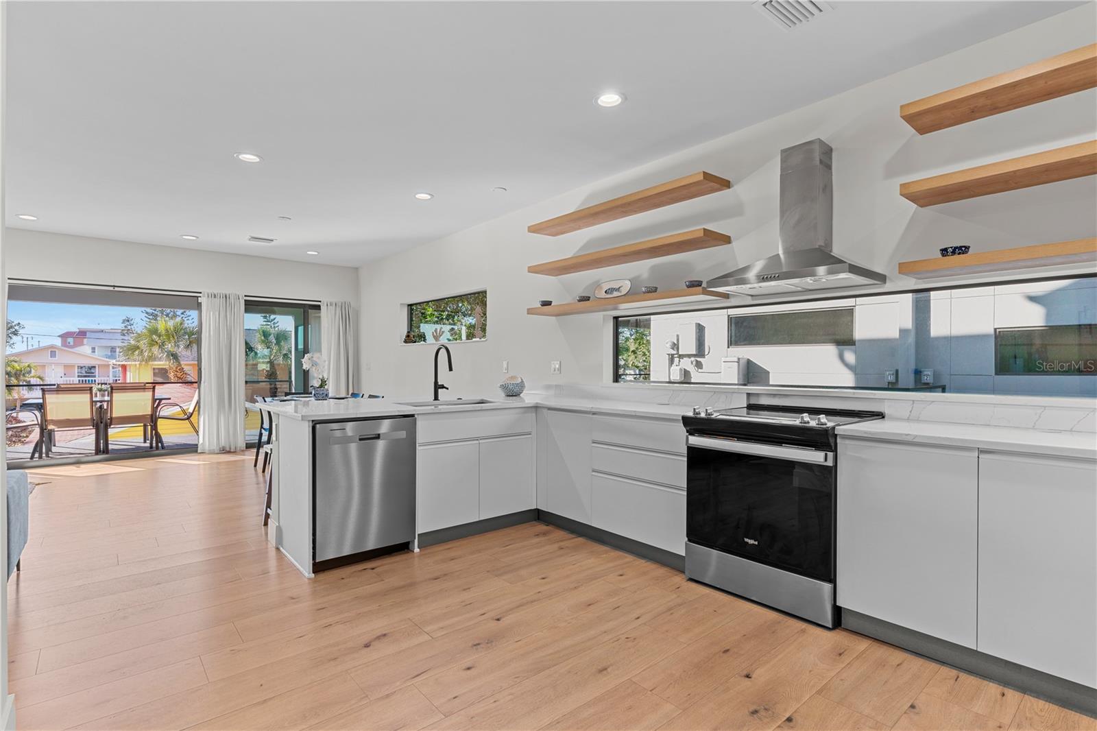 2200 BAY BLVD IRB CONDO - Residential