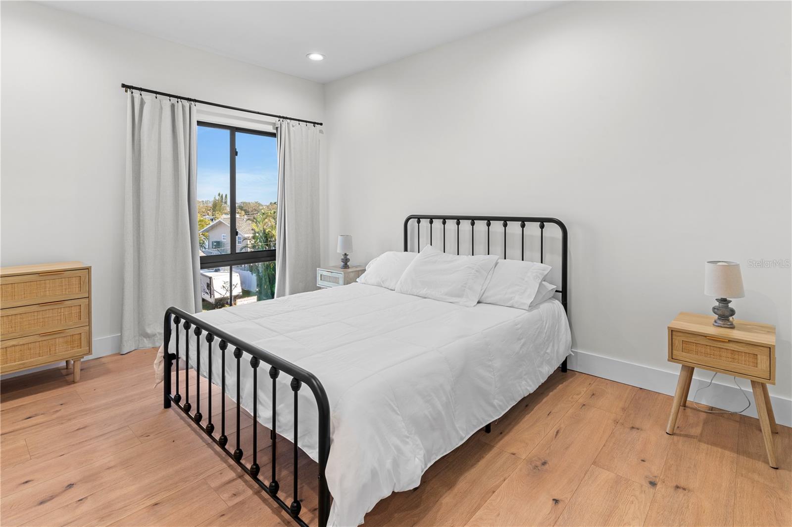 2200 BAY BLVD IRB CONDO - Residential