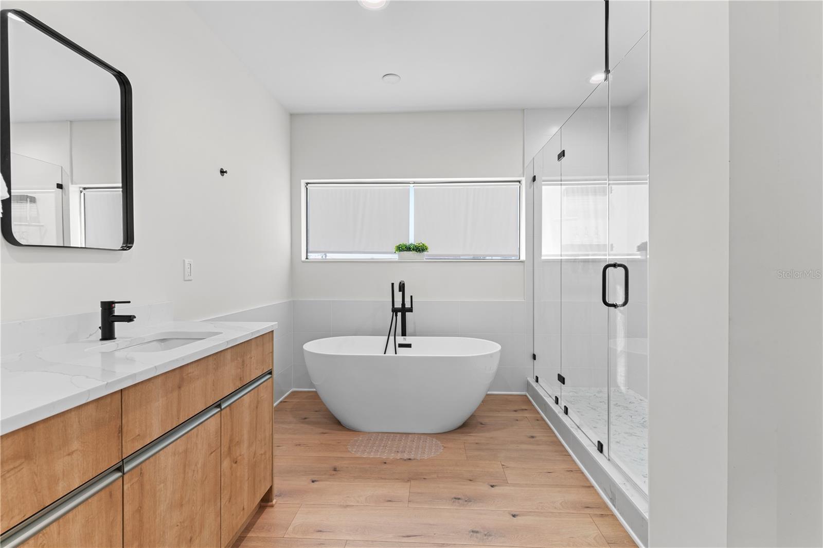 2200 BAY BLVD IRB CONDO - Residential