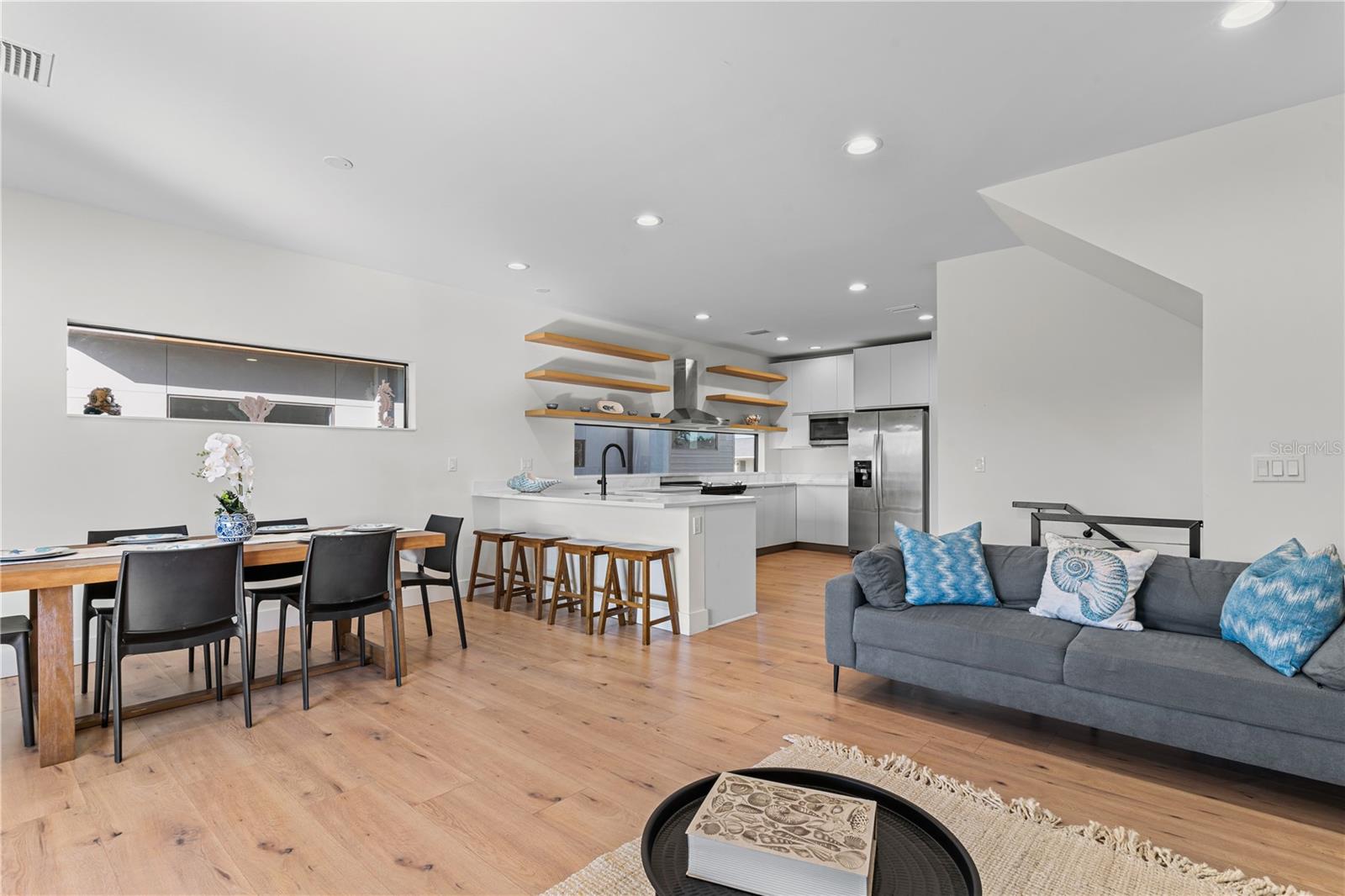 2200 BAY BLVD IRB CONDO - Residential