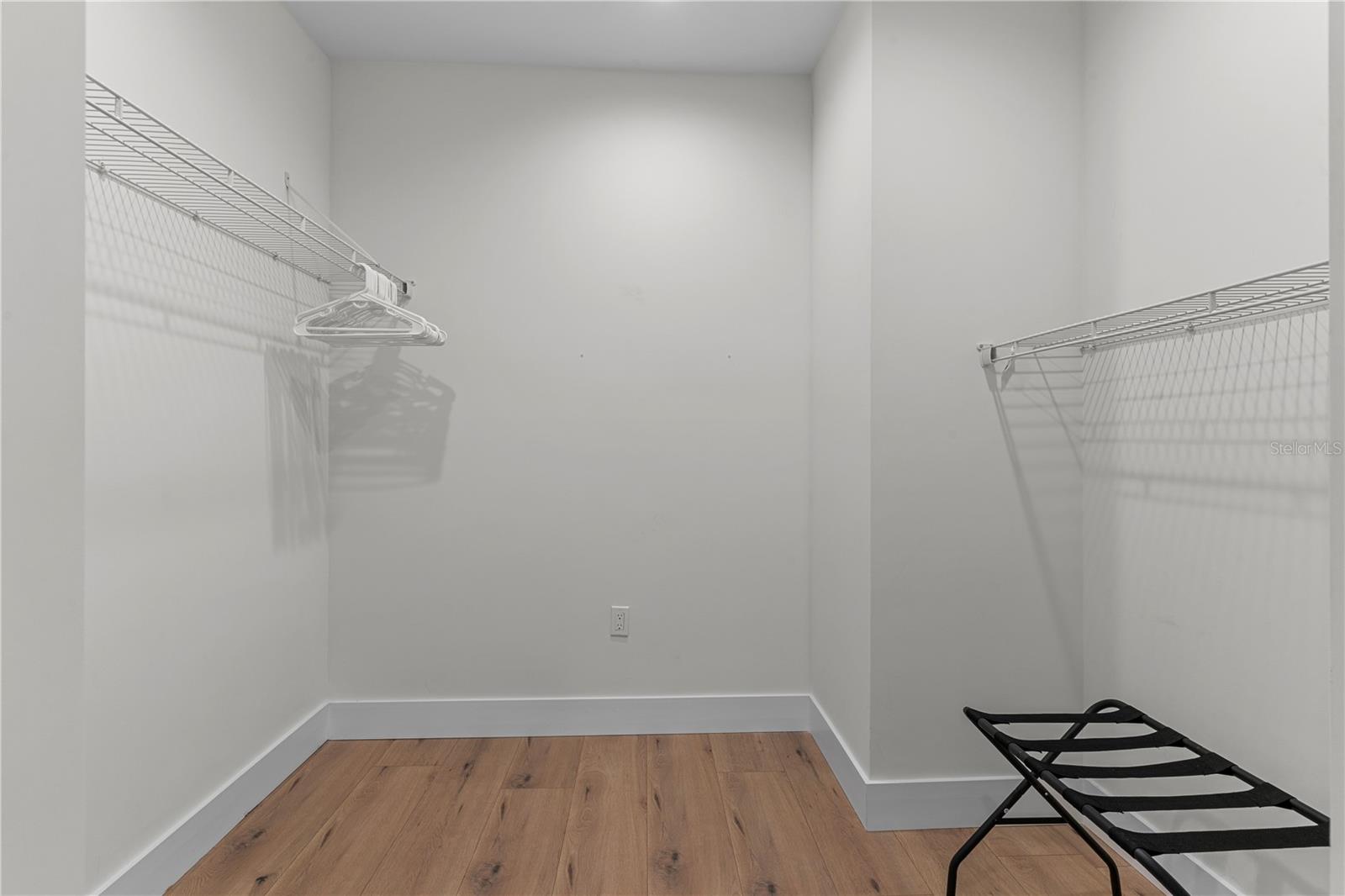 2200 BAY BLVD IRB CONDO - Residential