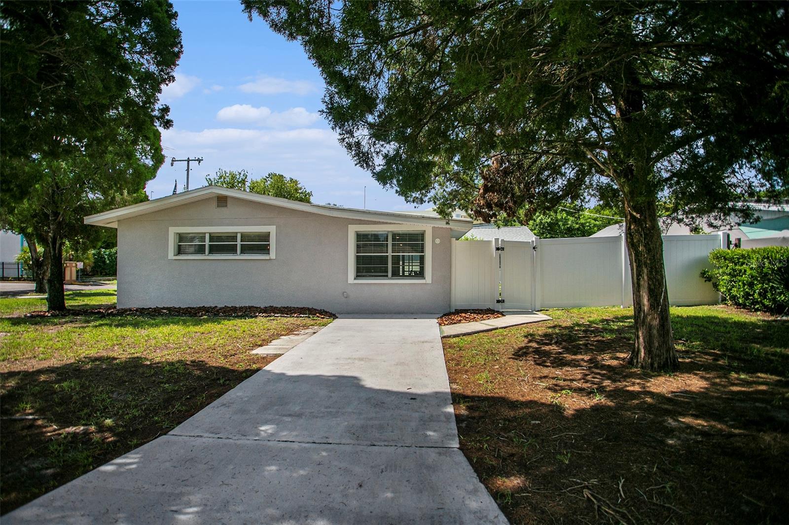 GUERNSEY ESTATES - Residential Lease