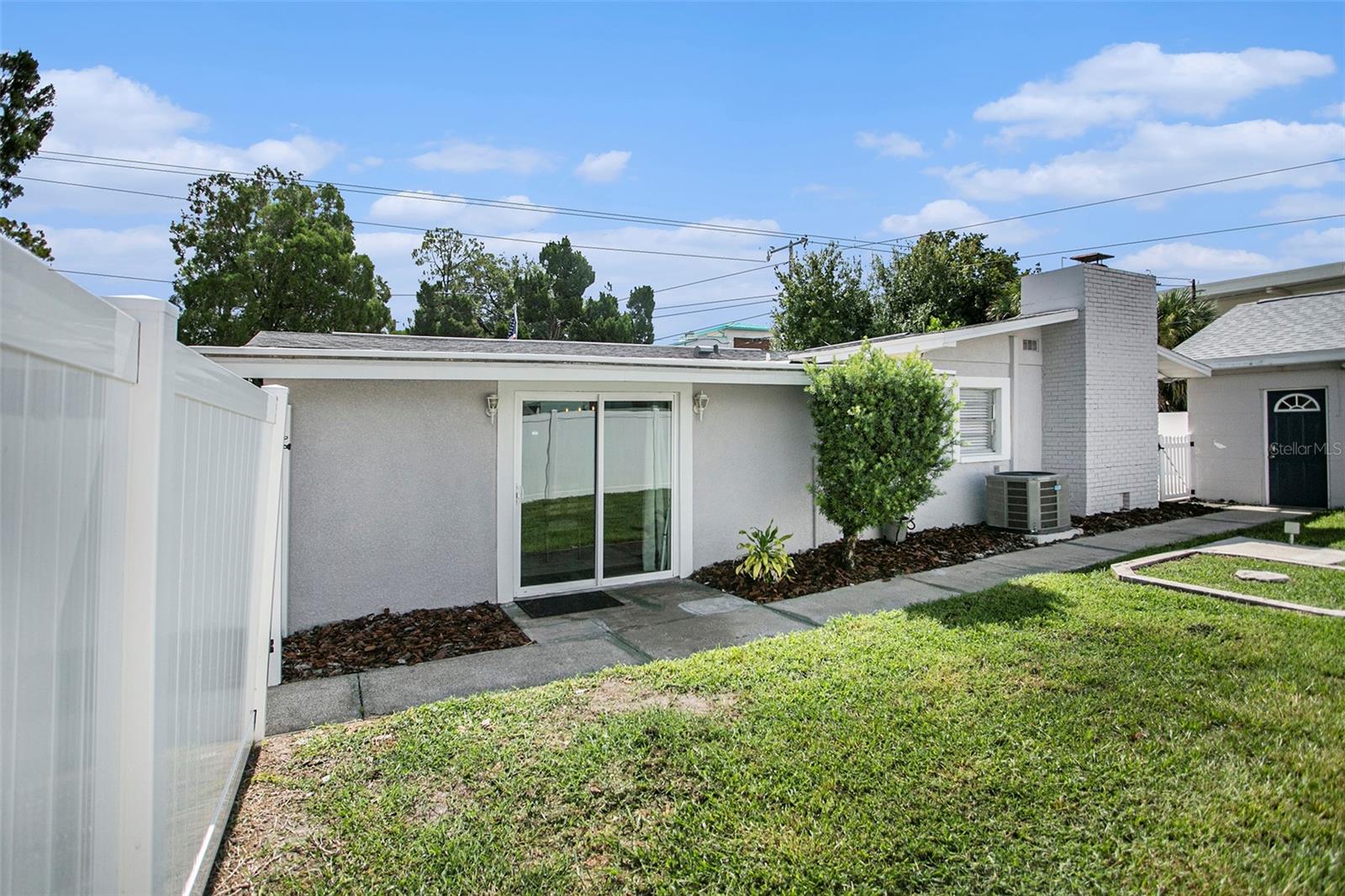 GUERNSEY ESTATES - Residential Lease