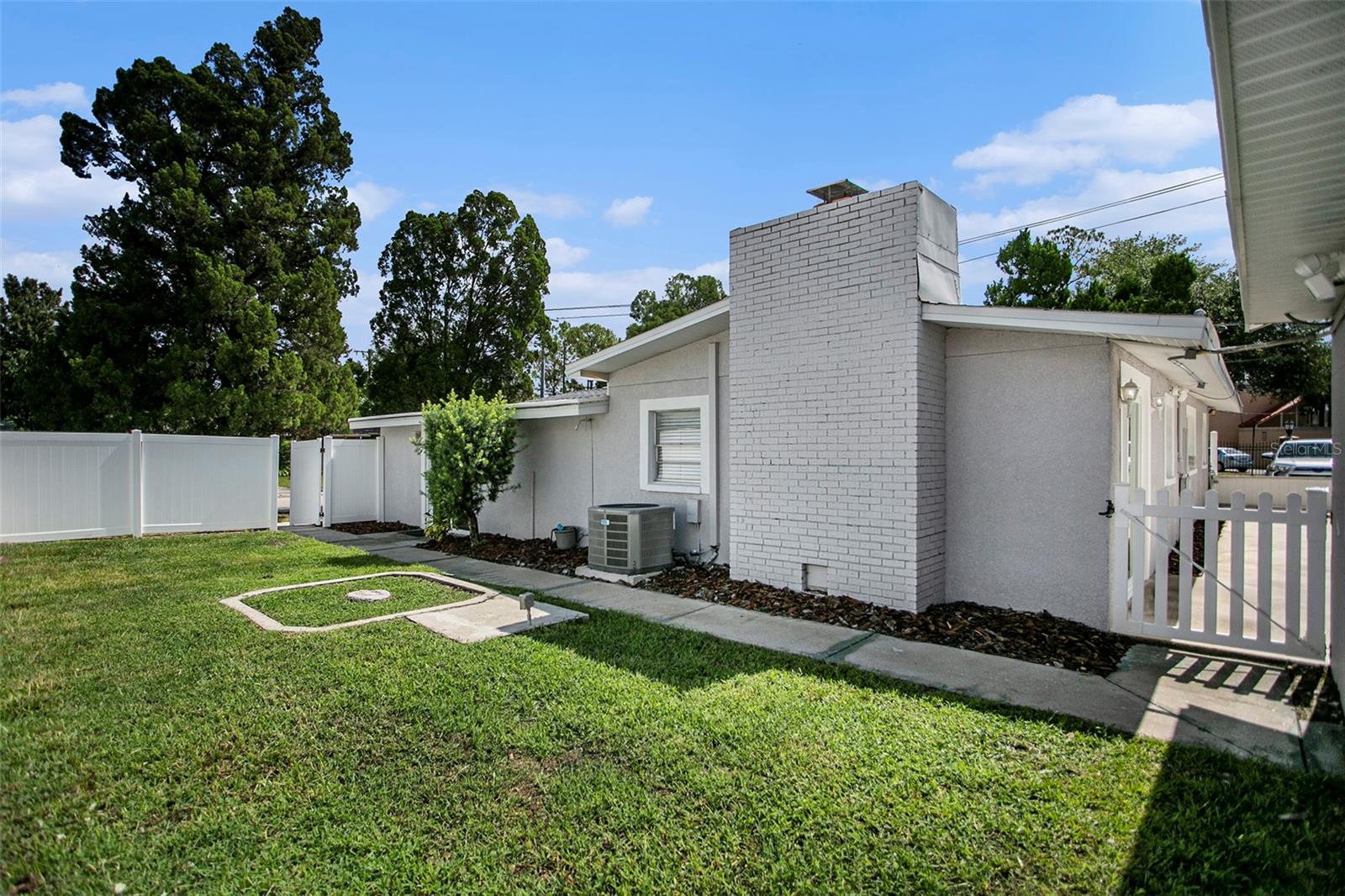 GUERNSEY ESTATES - Residential Lease