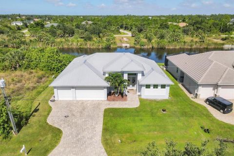 Photo of 14094 Edsel Drive, Port Charlotte, FL 33981 (MLS # D6143398)