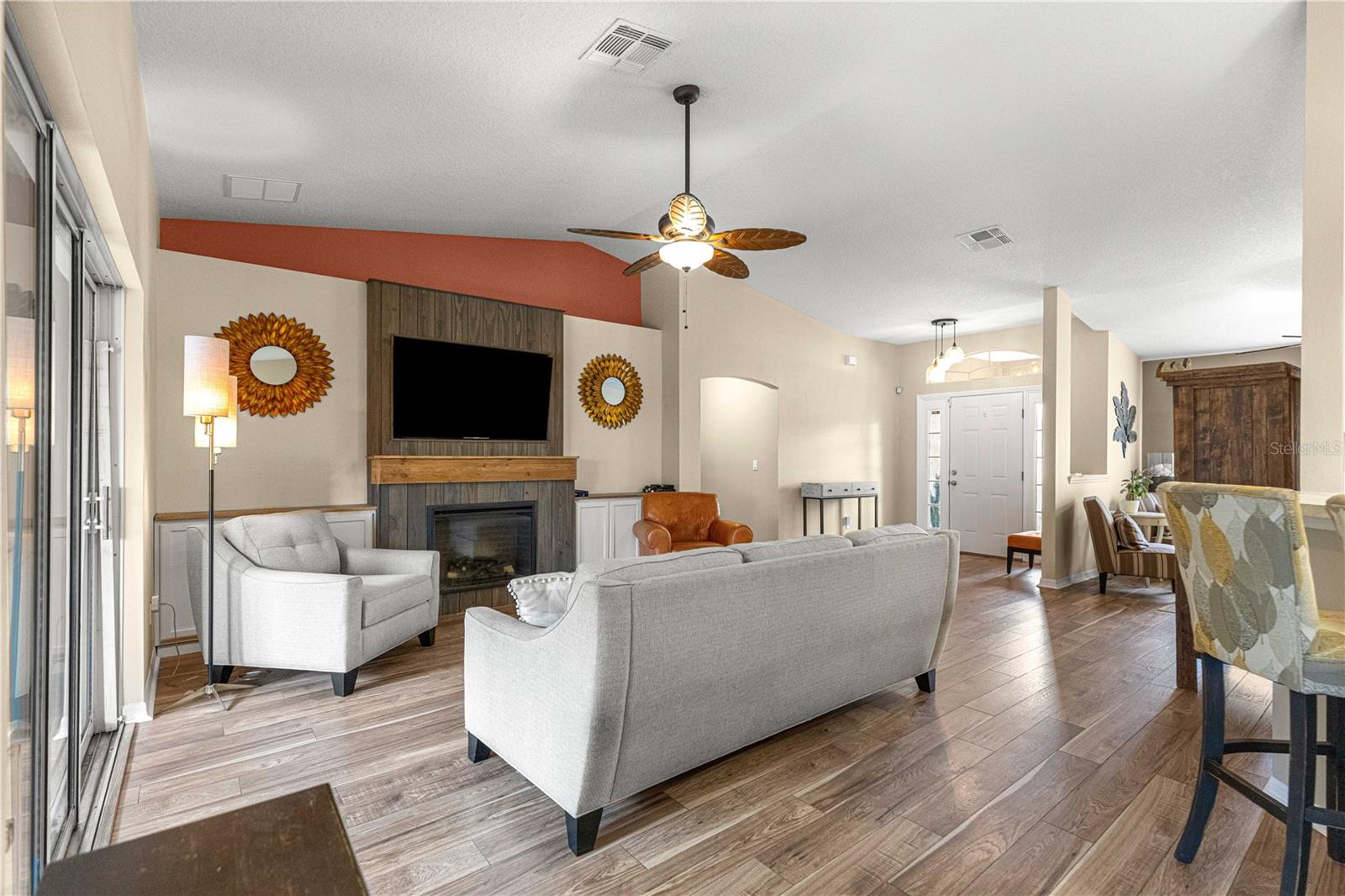 OCALA WATERWAY ESTATE - Residential