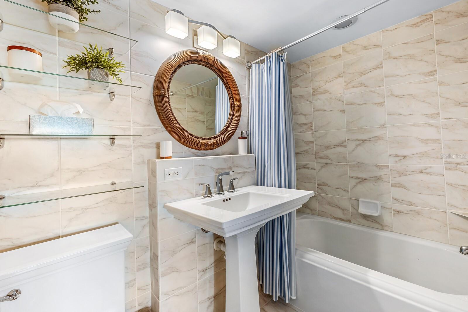 MARINA VILLAGE - Residential