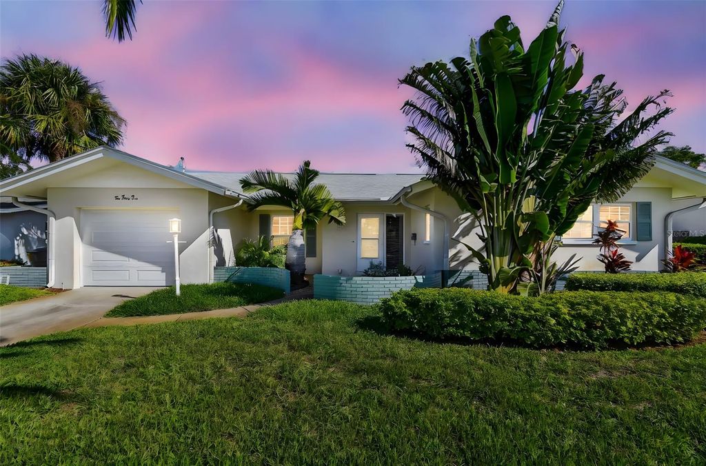Photo of 1045 44th Avenue NE, St Petersburg, FL 33703 (MLS # TB8421026)