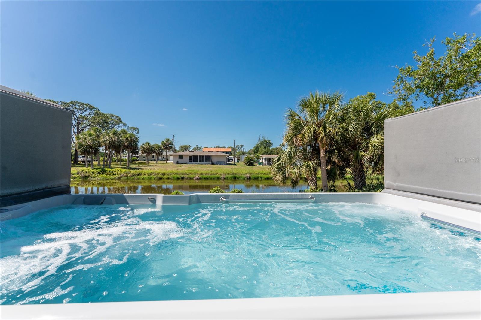 1691 LAKEVIEW PLACE