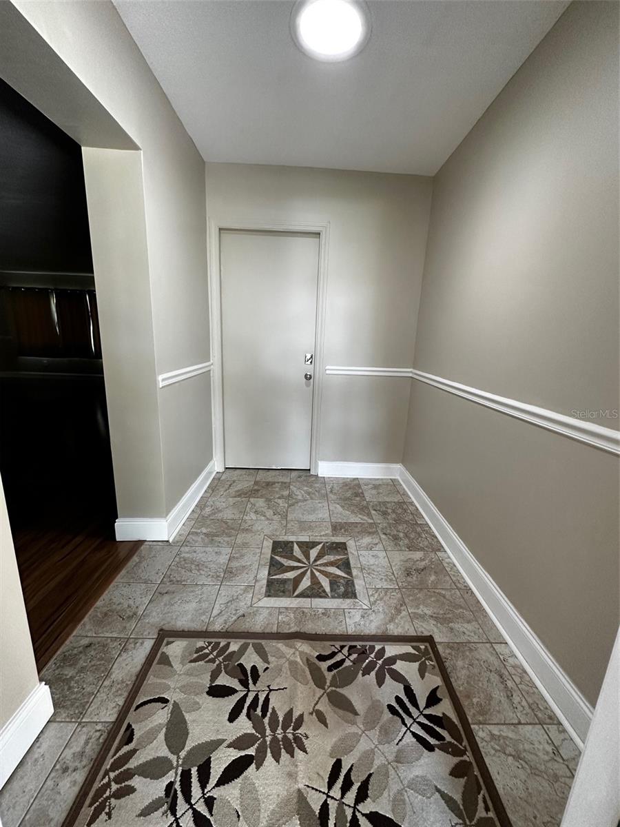 405 GLADSTONE PLACE 0