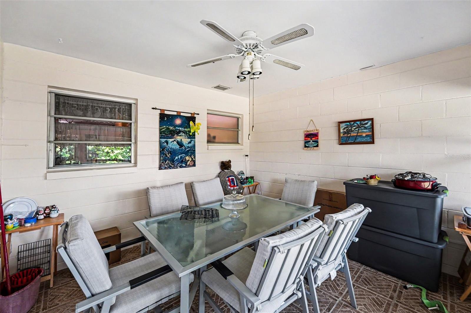 K & H CLEARVIEW 1ST ADD - Residential