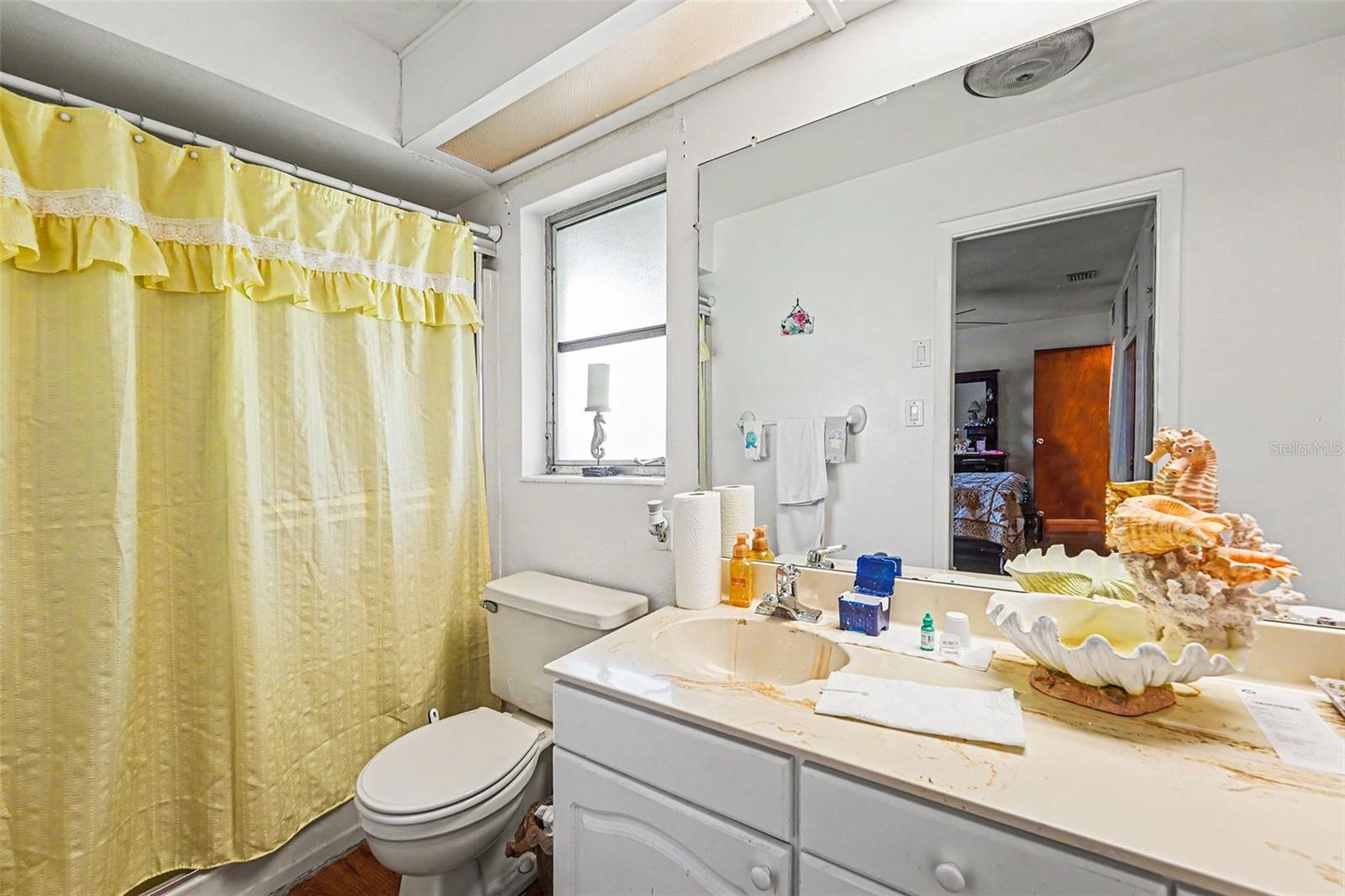 K & H CLEARVIEW 1ST ADD - Residential