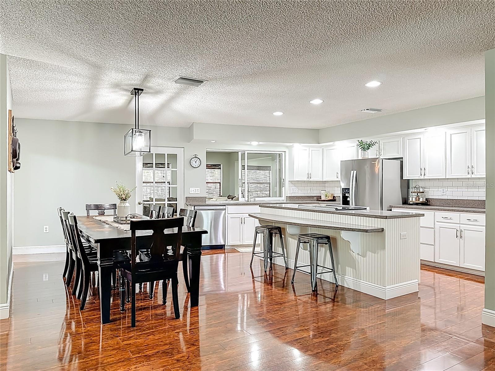 AZALEA PARK NORTHWEST - Residential