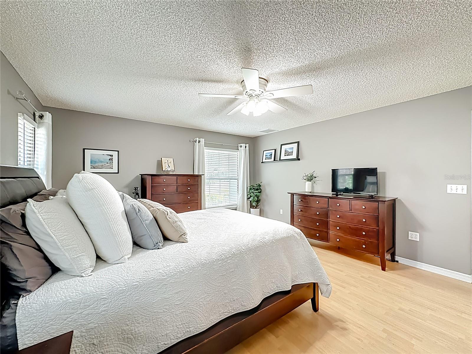 AZALEA PARK NORTHWEST - Residential