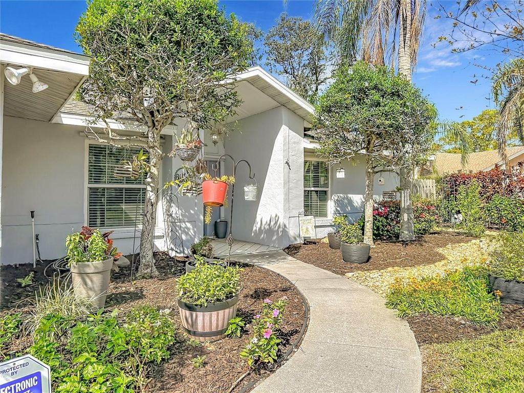 Photo of 916 87th Street NW, Bradenton, FL 34209 (MLS # A4687744)