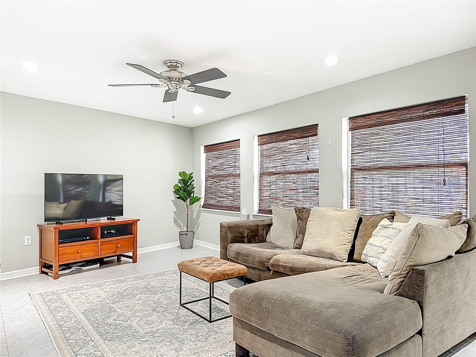 AZALEA PARK NORTHWEST - Residential