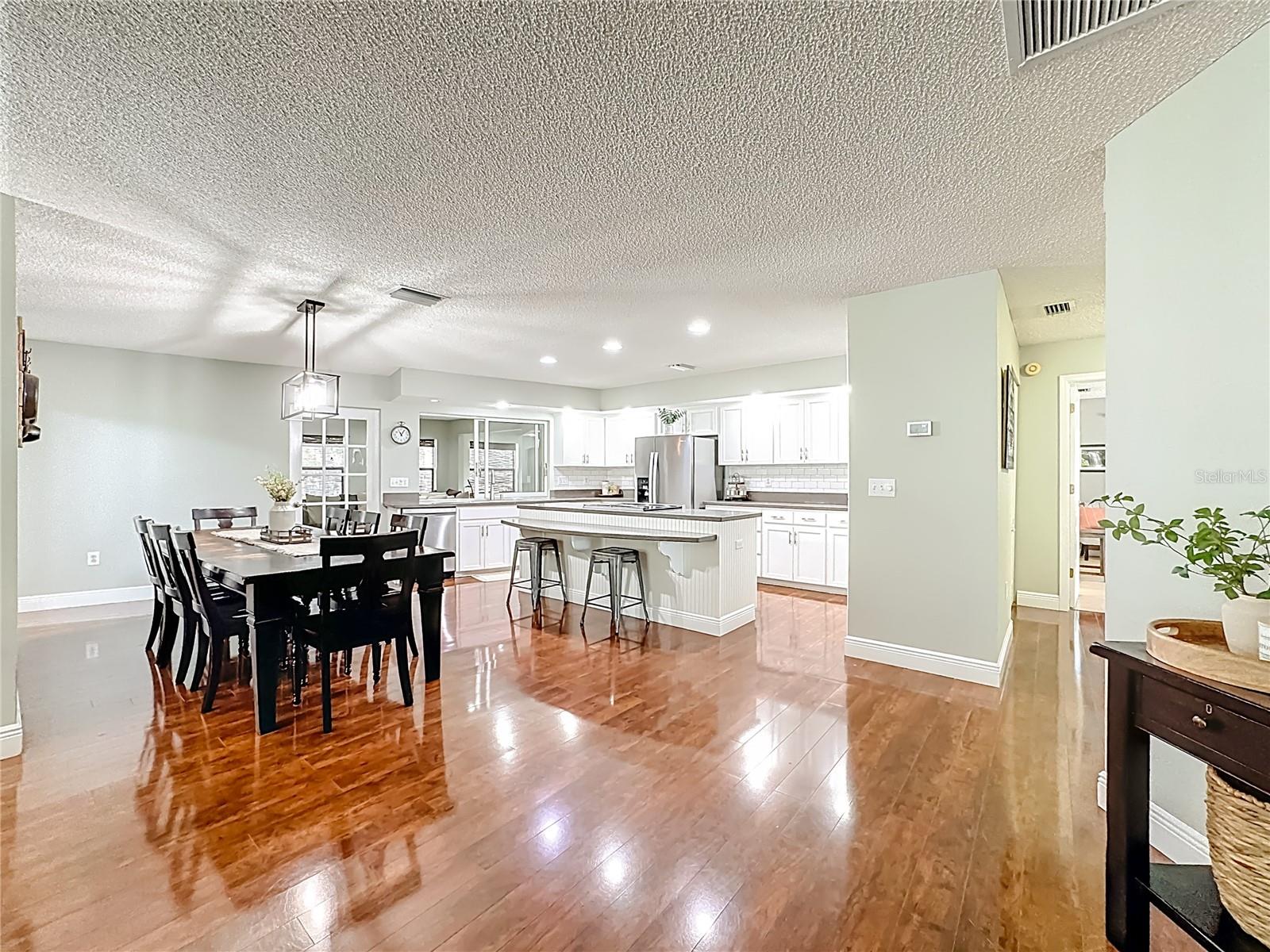 AZALEA PARK NORTHWEST - Residential