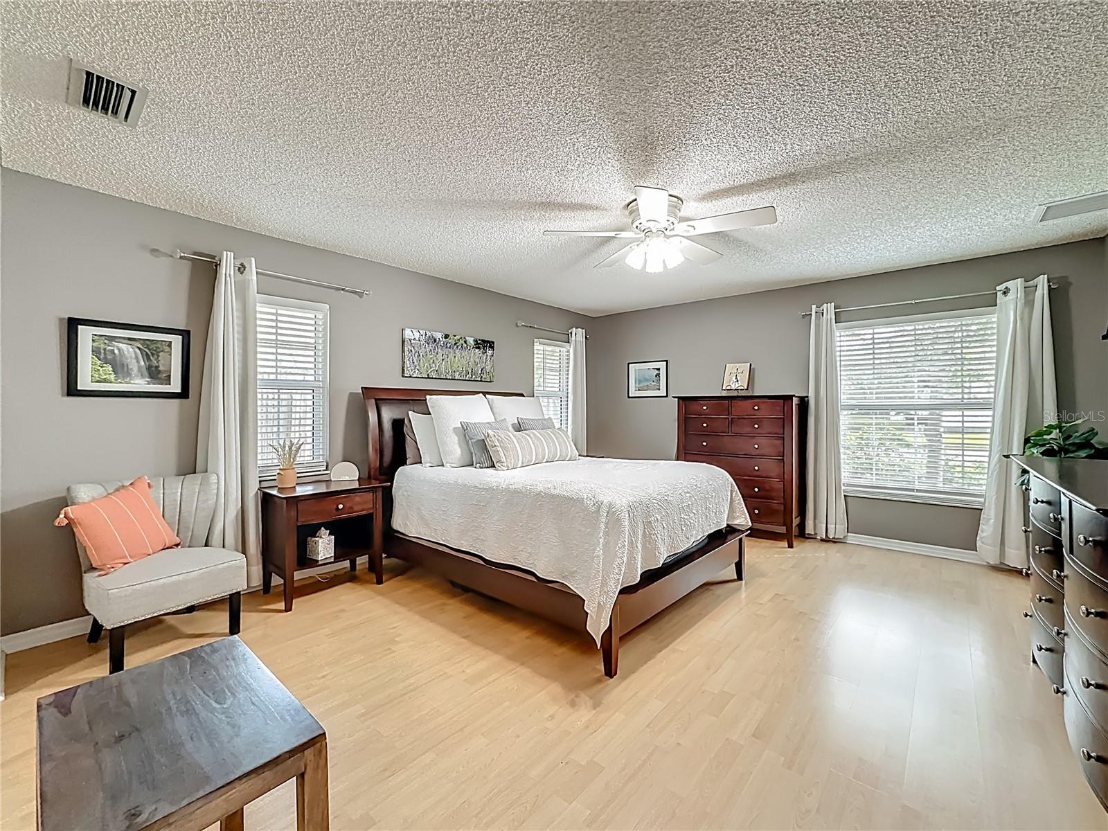 AZALEA PARK NORTHWEST - Residential