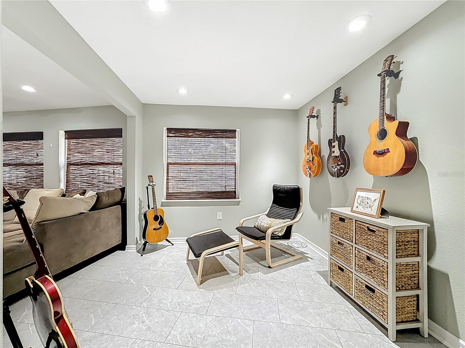 AZALEA PARK NORTHWEST - Residential