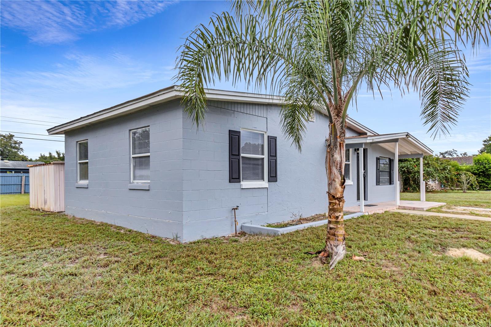 DELTONA LAKES UNIT 06 - Residential Lease