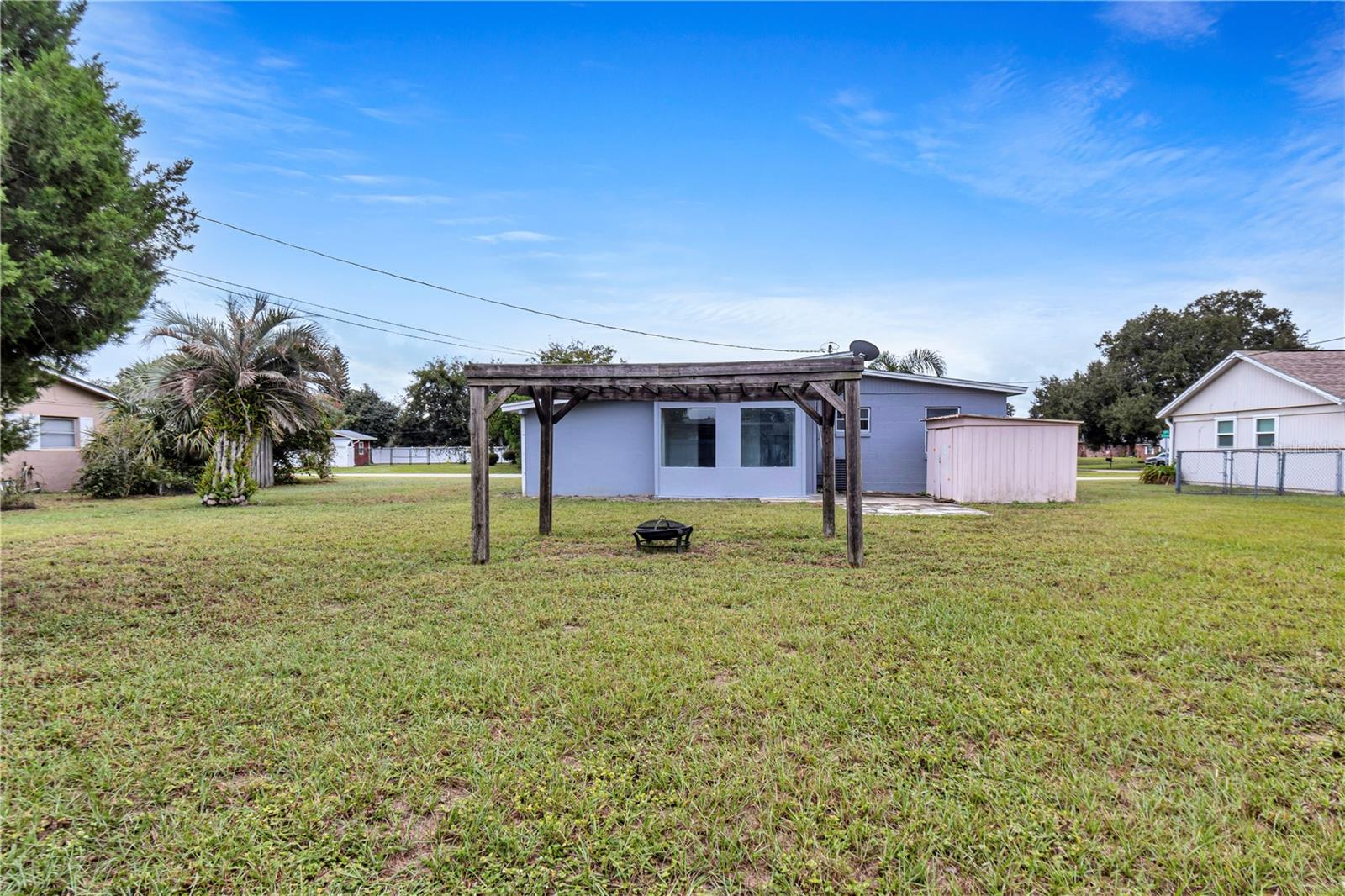 DELTONA LAKES UNIT 06 - Residential Lease