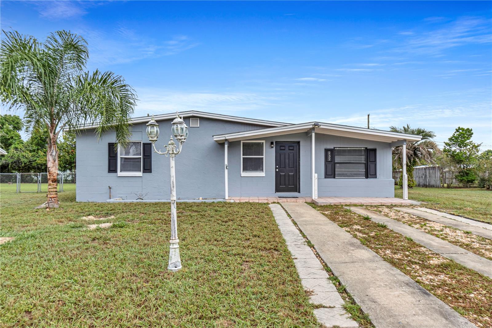 DELTONA LAKES UNIT 06 - Residential Lease
