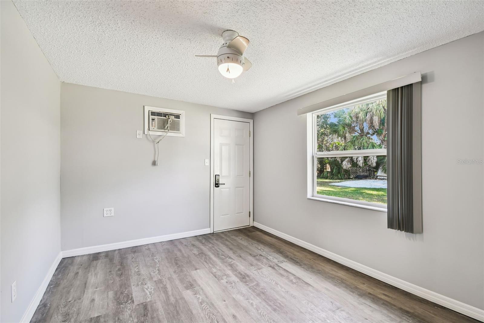 DUNEDIN ISLES COUNTRY CLUB SEC A - Residential