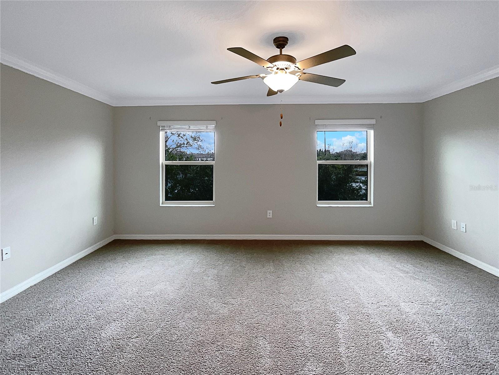 WILLOW SQUARE TWNHMS - Residential