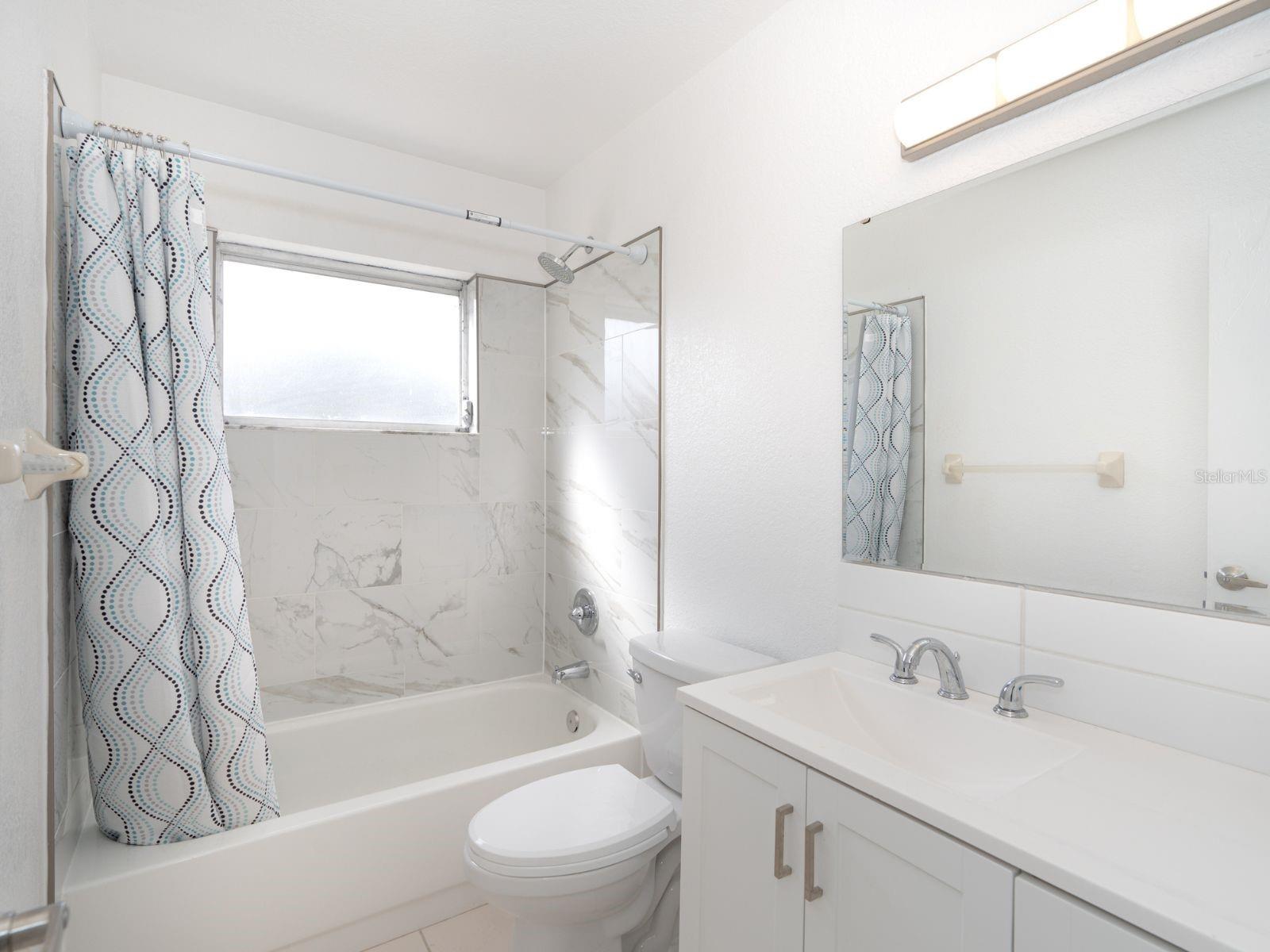 VENICE GARDENS - Residential Lease