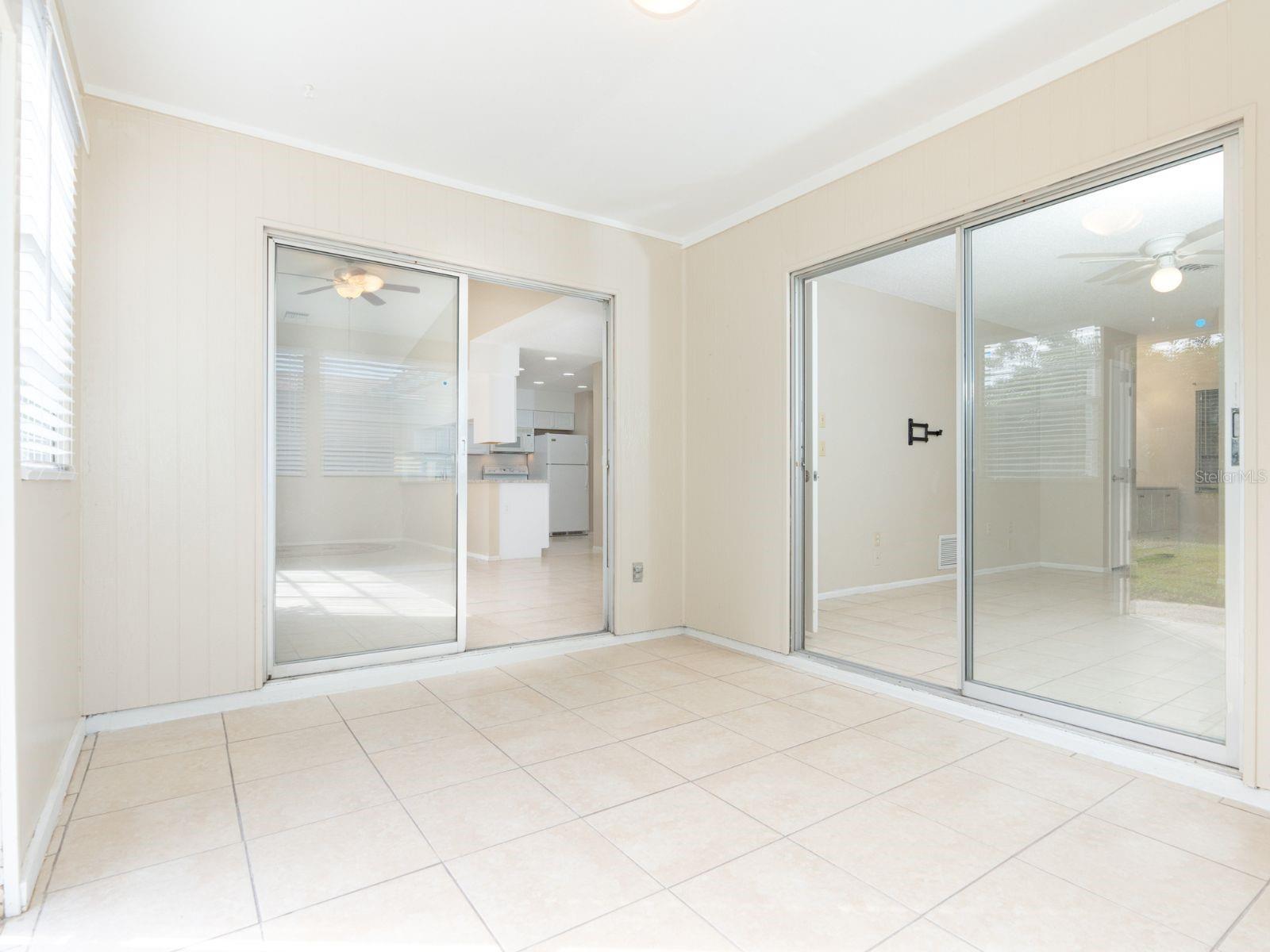 VENICE GARDENS - Residential Lease