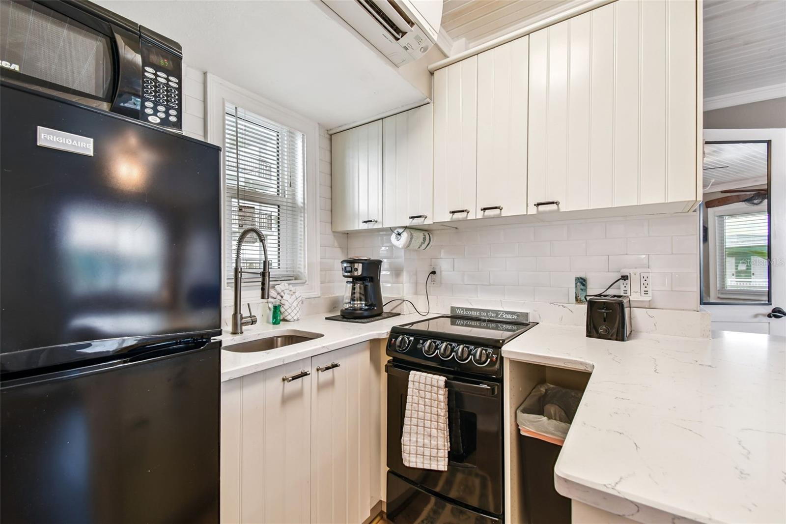 TROPIC TERRACE APT - Residential