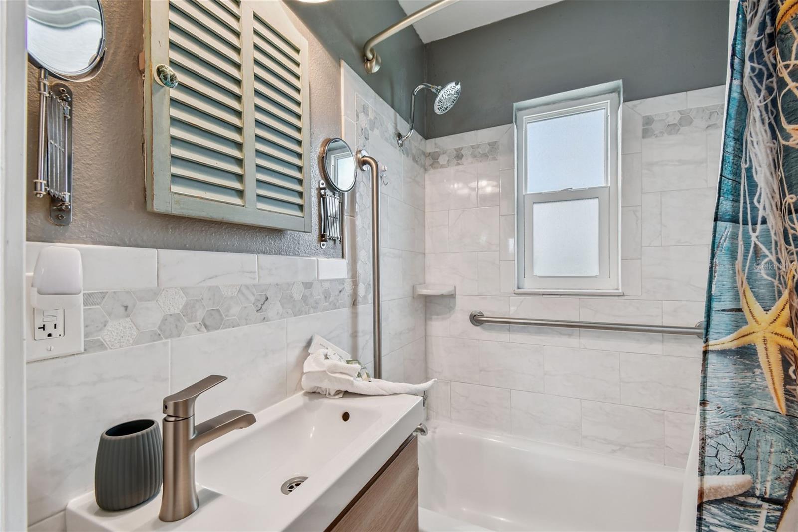 TROPIC TERRACE APT - Residential