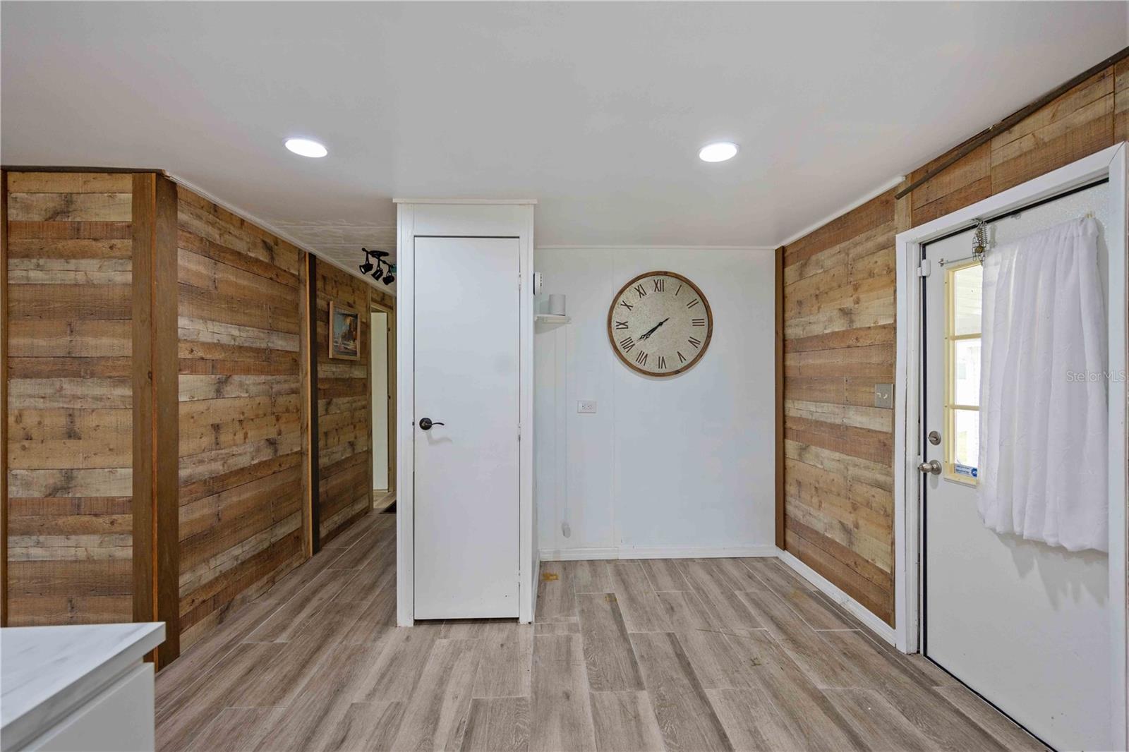 EAGLE POINT MHP - Residential