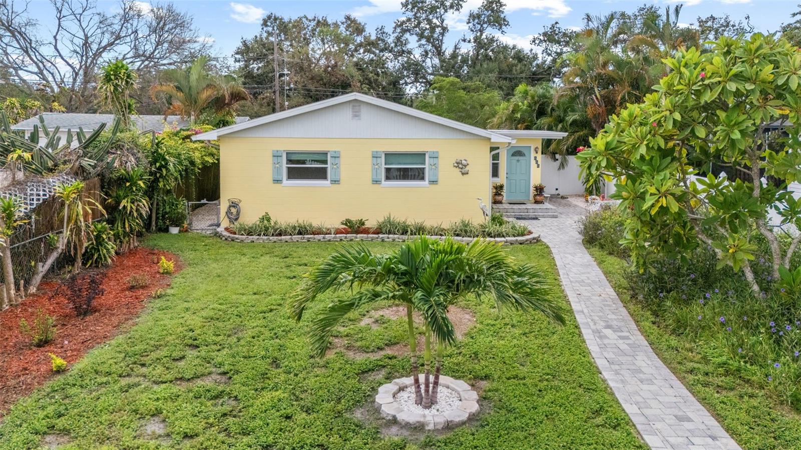 A little piece of heaven with a front yard view of the Downtown Skyline and Marina! Welcome to the Old Southeast community, a designated Artists Enclave with a unique blend of homes and gorgeous views of Tampa Bay from Lassing Park. This charming bungalow is just 1 mile to Central Ave in downtown St Pete, Dali Museum, Mahaffey Theater, Art Museum, Yacht Club, Sun Dial Shopping, & Downtown Beach Drive and 0.7 miles to University of South Florida. Walk or bike to work, school, restaurants, breweries, beaches and nightlife! When not outside enjoying all that St Pete has to offer; you will enjoy the peaceful quiet of this 2 bedroom, 2 bathroom block home. Located on a caldesac and just 1/2 block to Old Southeast Local Market and Deli. New roof, New HVAC with heat pump and new AC ducts in 2020. Instant Tank-less Hot Water Heater in 2016. All New Jeld-Wen Impact rated windows and a 1 car garage with alley access. You will love the ease of a 240 Volt plug and Air conditioning in the garage for electric vehicles. The serene back yard and patio are perfect for entertaining and pets. You will fall in love with this community and city; if you haven't already!