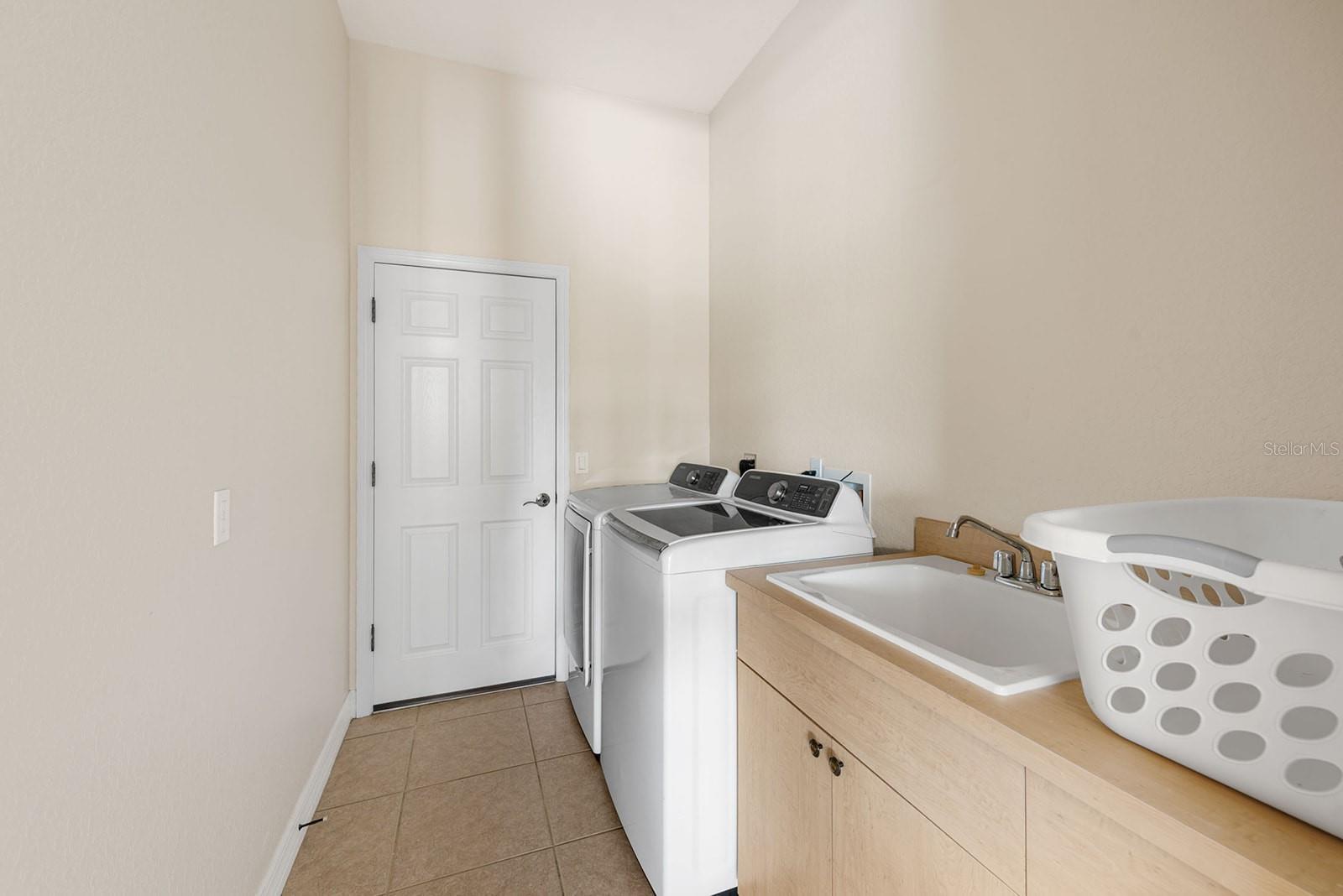 CAPE HAZE EAST 1ST ADD - Residential