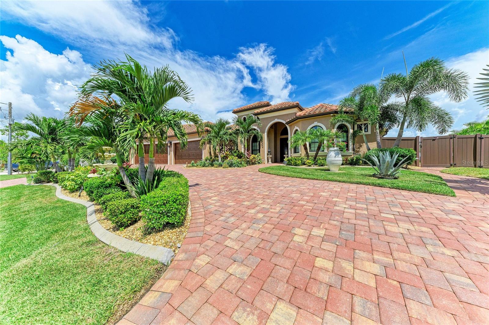 16488 LIGGETT CIRCLE