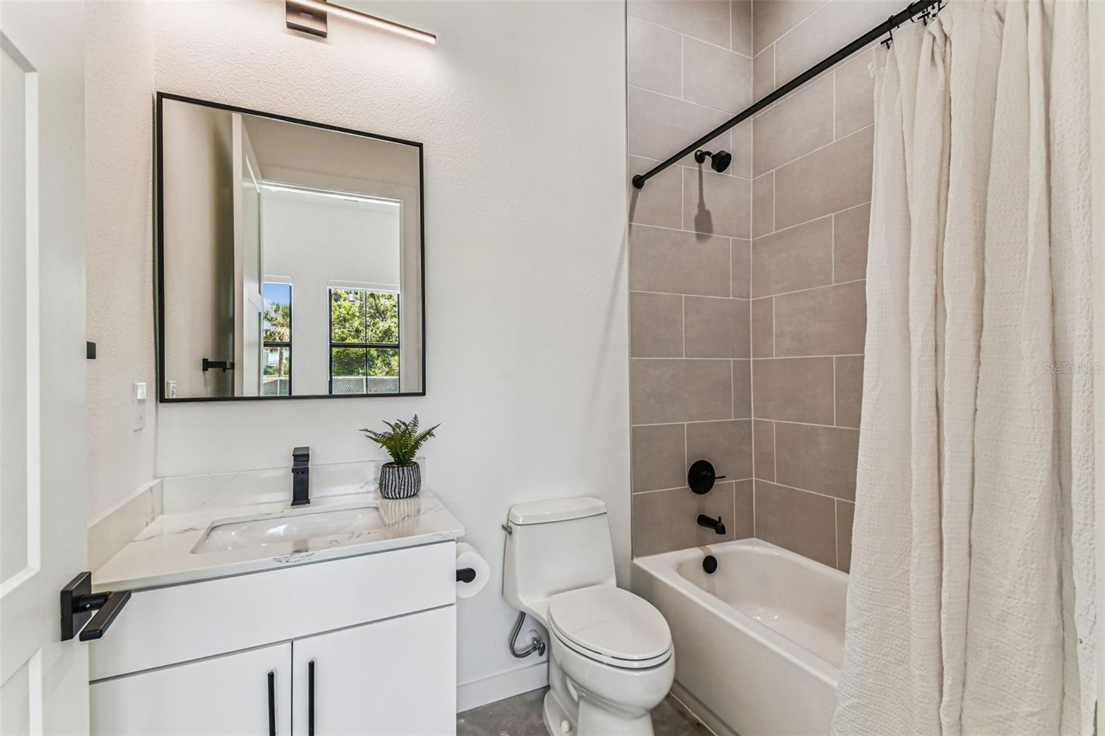 CANVAS TPA TOWNHOMES PHASE 1 - Residential