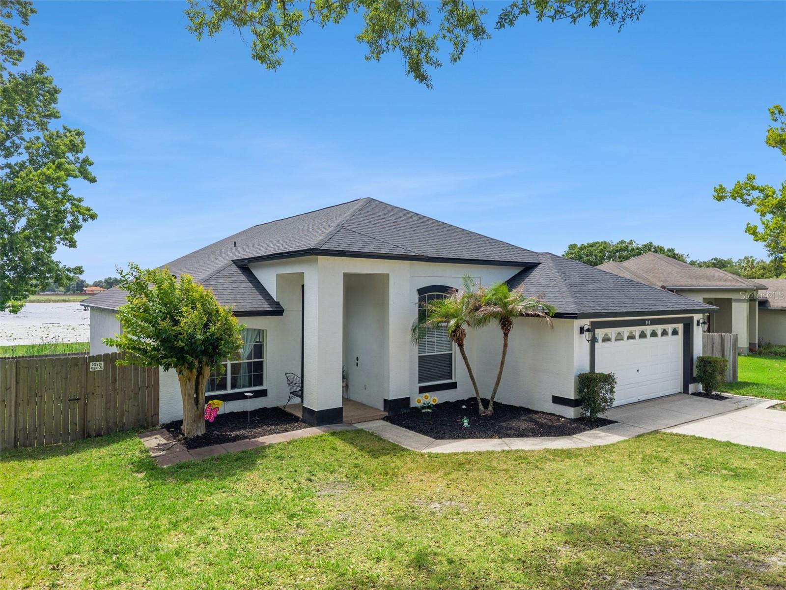 808 LAKE JACKSON CIRCLE