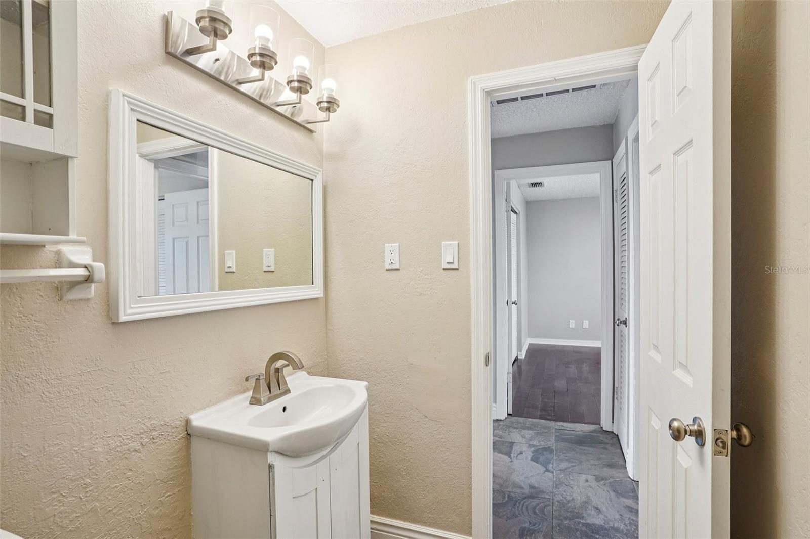 LAKE HOWELL ARMS - Residential